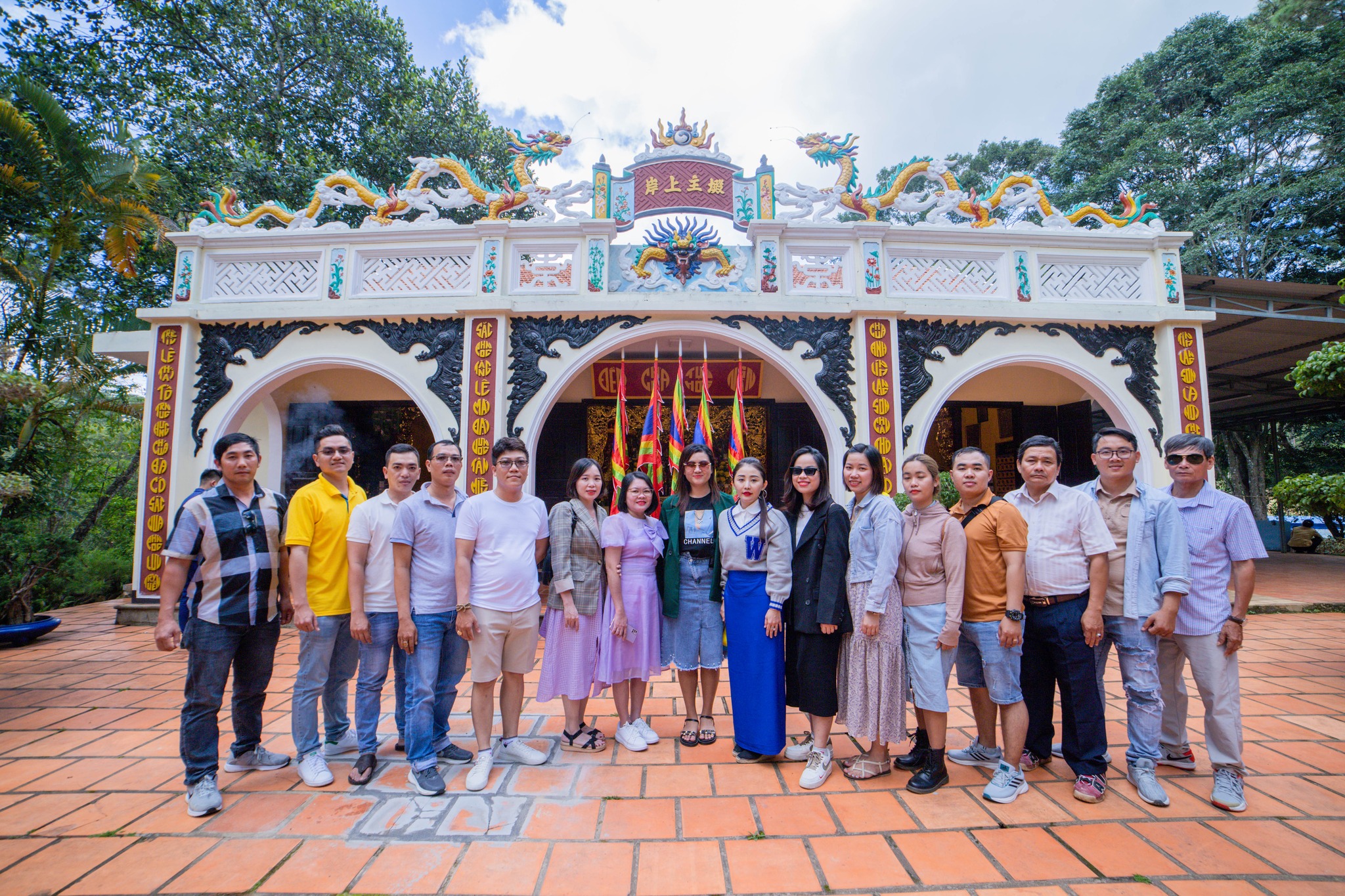 Sacred space in the Hung Temple Complex - Ba Chua Temple