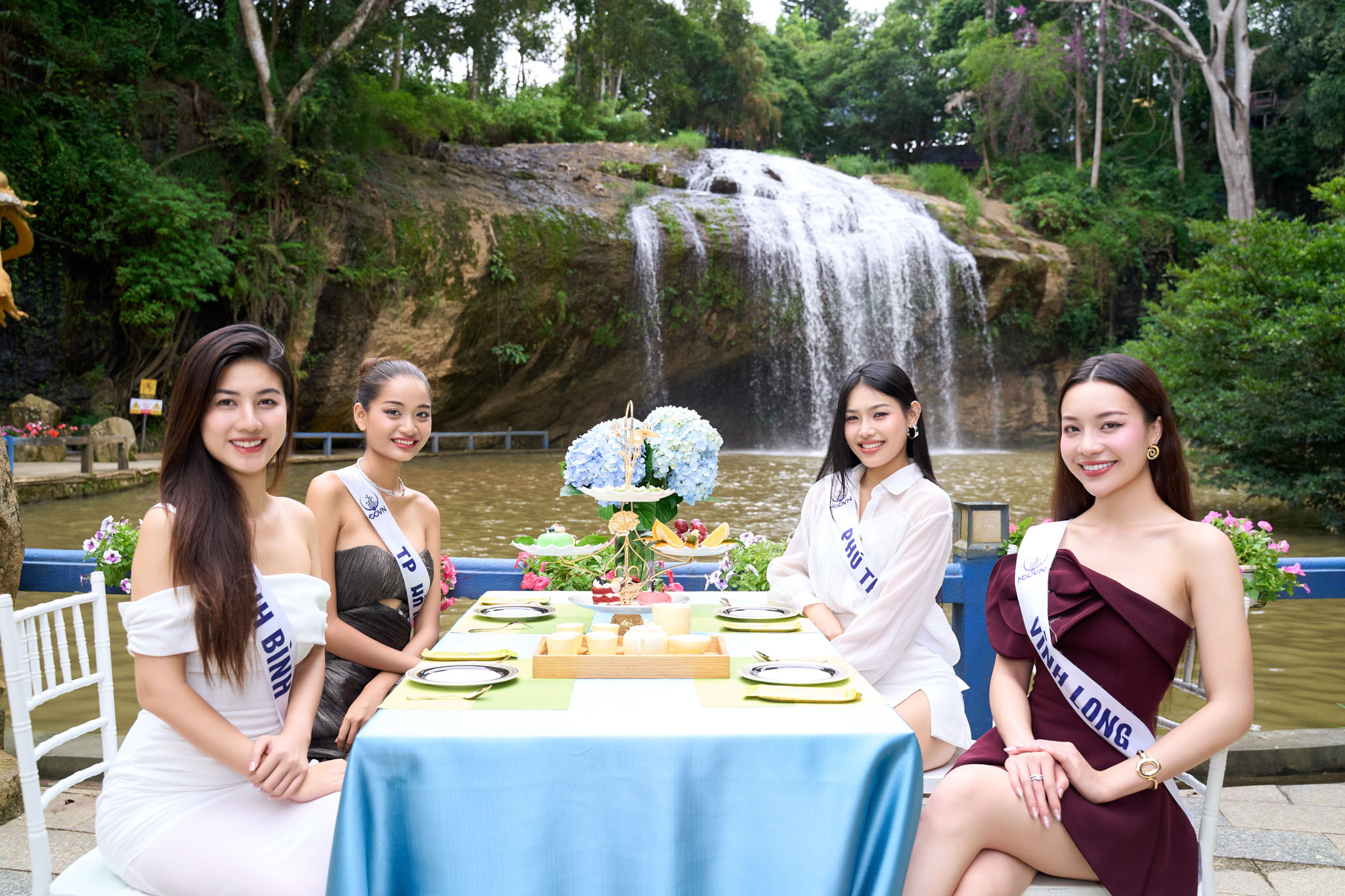 Thưởng trà chiều bên thác Prenn thơ mộng